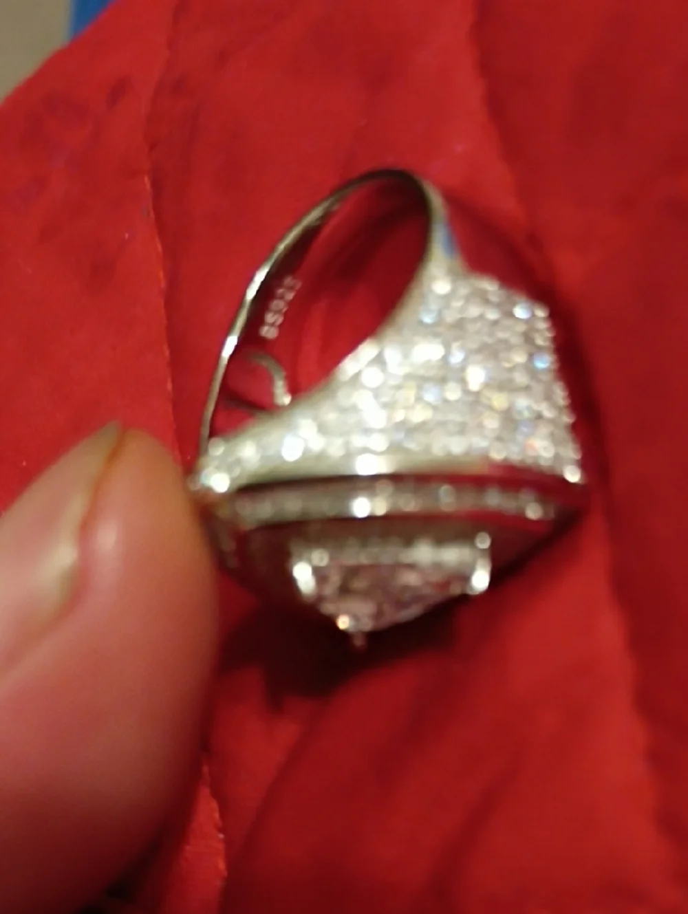 Triangular Halo moissanite Statement Ring - 925 Sterling Silver - Picture 4 of 7